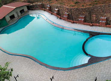 Resort with Swimming Pool in Ambaghat